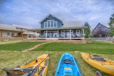 Lake Access and Rustic Elegance - Stunning Modern Haven