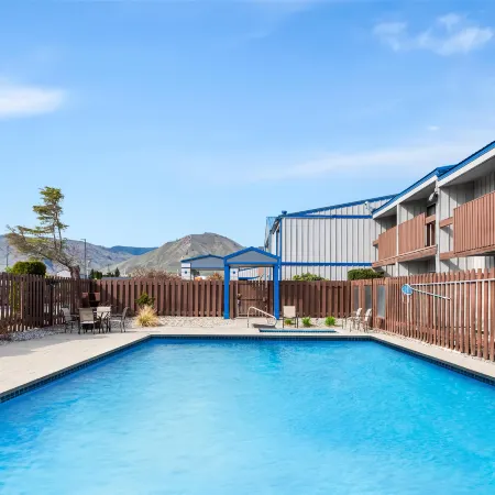 Best Western Chieftain Inn