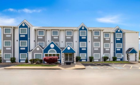 Microtel Inn & Suites by Wyndham Tulsa / Catoosa Route 66