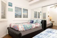 "Lake Lounge" w/Pool & Spa 5 mins from Lake Mohave