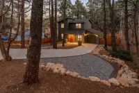Outdoor Entertainment, Hot Tub, Modern, Quiet Hotels in Kachina Village