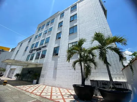 Tama Hotel Granada Real Cali