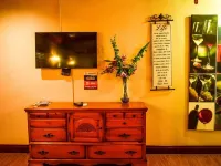 Brownstone Guesthouses Seabeach Hotels in Nassau