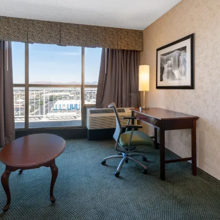 Ramada by Wyndham Reno Hotel & Casino