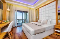 Porto Marine Hotel - balcony