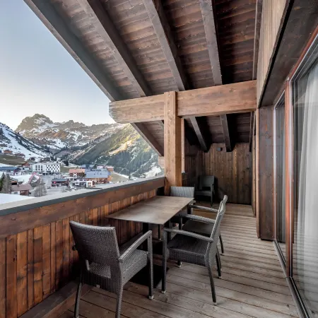 AlpenParks Hotel & Apartment Arlberg Warth Mit Pool