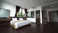 Lakeside Dai Lai Hotel