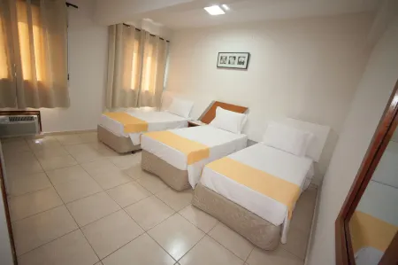 Láparos Hotel Отели в г. Сан-Карлус