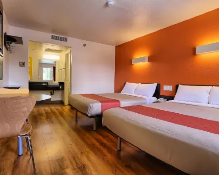 Super 8 by Wyndham Petaluma Hoteles en Petaluma