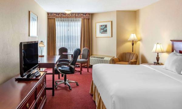 Quality Inn & Suites Edmonton International Airport