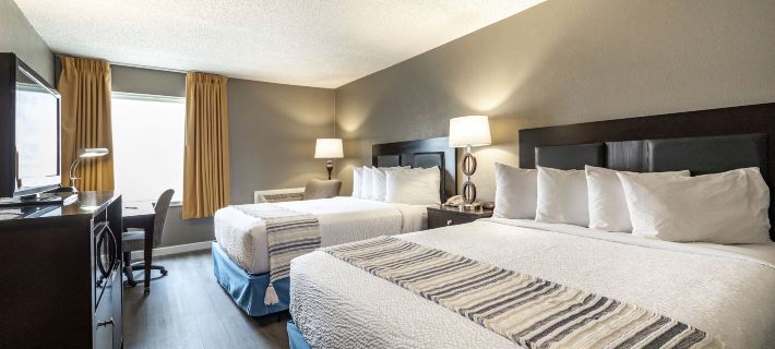 The Bransinn Entertainment District Hotels in Taney County