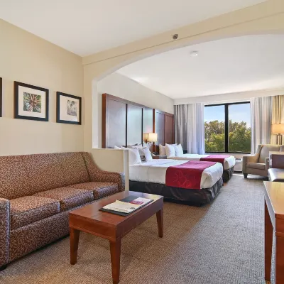 Comfort Suites Miami - Kendall Ξενοδοχεία κοντά στο αξιοθέατο Wings Over Miami Museum