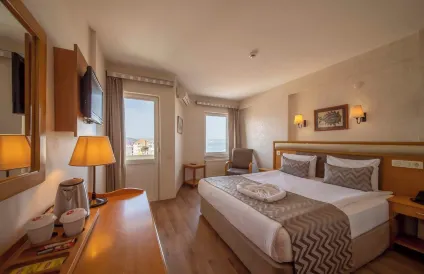 Çanak Hotel