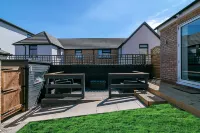 Archers House Hotels near Barclay Academy