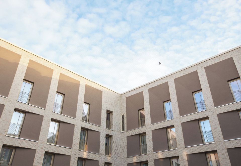 Holiday Inn Amity Potsdam 외관