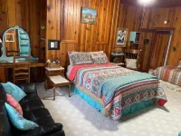 Live Oak B&B Hotels in Glen Rose