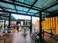 Retro Box Hotel Chumphon