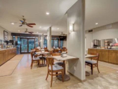 白魚鎮河畔酒店 懷特菲什酒店