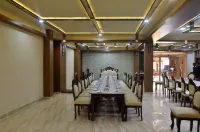 拉文尼爾酒店 - 早餐