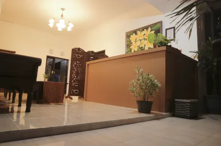 De Lungguh Family Homestay Отели в г. Kabat