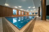 Waldhotel Arosa - Pools
