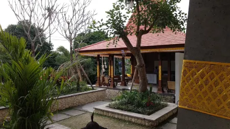 Djabu Echo Beach Hotel