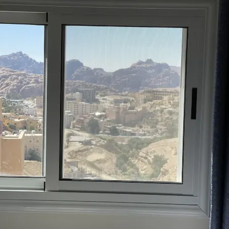 Petra Heart Hotel