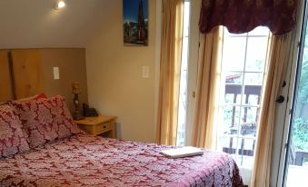 Nature's Inn Bed and Breakfast