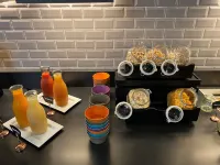 Emils Hotel - breakfast
