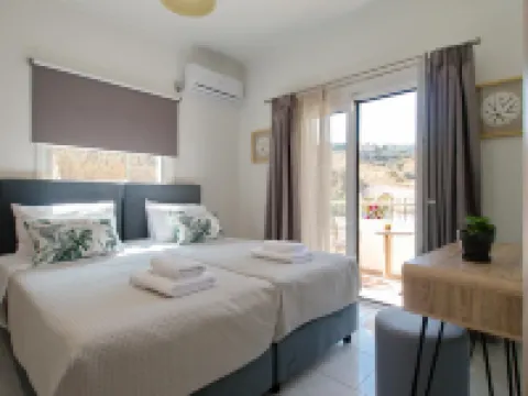 Villa Nikos in Megala Chorafia Hotels in Aptera
