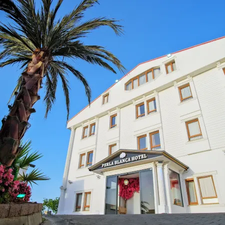 Perla Blanca Hotel
