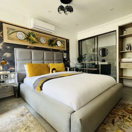 24 on Basil Boutique Luxury Hotel
