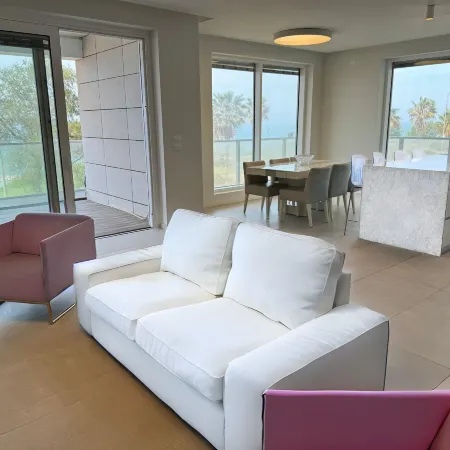 Prince Palace Netanya Central Beach
