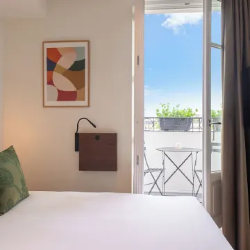 Le Lampika Hôtel Отели рядом с достопримечательностью «14-й округ: Монпарнас»