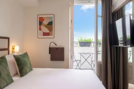 Le Lampika Hôtel Отели рядом с достопримечательностью «Сад Гран-Эксплуратёр»