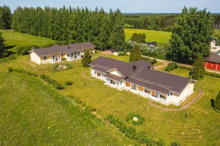 B&B Lomamokkila Отели в г. Савонлинна