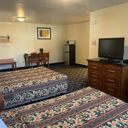 Holiday Motel Oakdale
