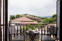 Tsikeli Boutique Hotel Meteora - Adults Friendly - Bergblick