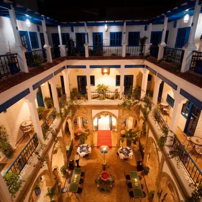 Riad Al Madina Hotels near Heure Bleue Palais : Hôtel & Restaurant