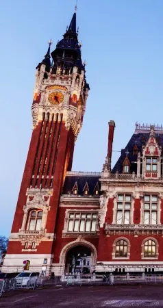 Hotel H Eco Calais Отели рядом с достопримечательностью «Calais Lighthouse»