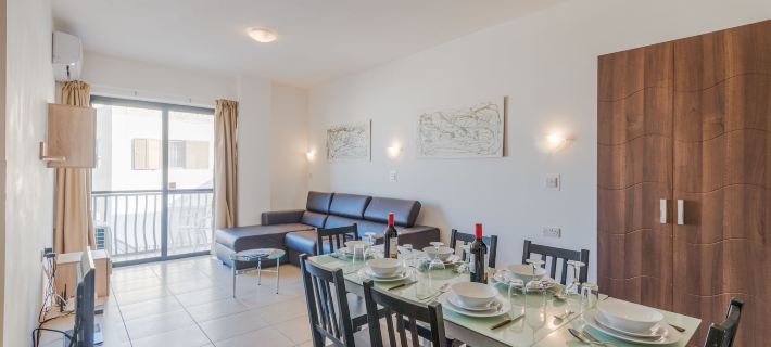 Seashells Apartments with Terrace, Just Off the Seafront in Bugibba - by Getawaysmalta Hotels in Bugibba