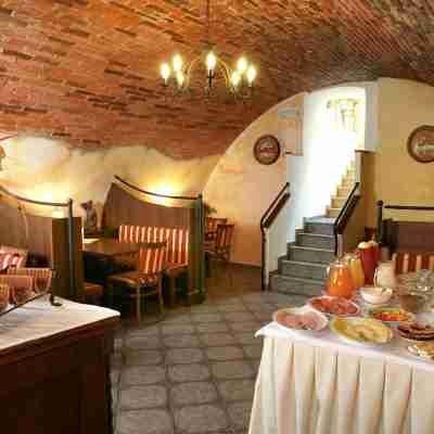 中央 v 飯店 Dining/Meeting Rooms