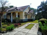 Villa Ciater Highland Hotel dekat the Ranch Ciater Subang
