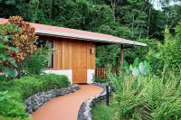 Finca Luna Nueva Lodge Hoteles cerca de Reserva biológica Bosque Nuboso Monteverde