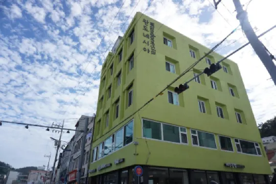 菀島內西亞酒店 酒店