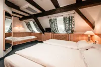 Hotel & Restaurant Ochsen Merklingen Hotels in Laichingen