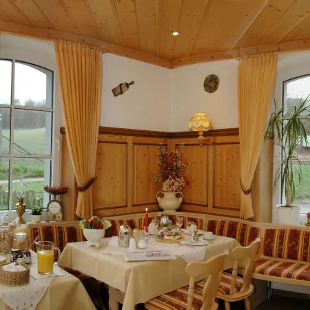 Waldhotel Forsthaus Remstecken