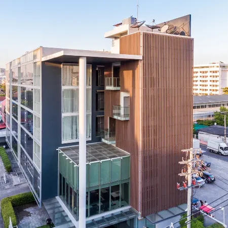 Olive Bangkok Hotel Отели рядом с достопримечательностью «Станция Удом Сук»