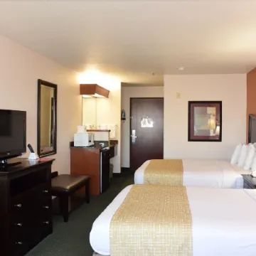 Travelodge Suites by Wyndham Newberg