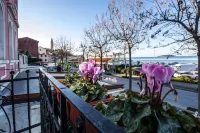 Sea View Antica Porta Sul Mar Hotels in Vrsar